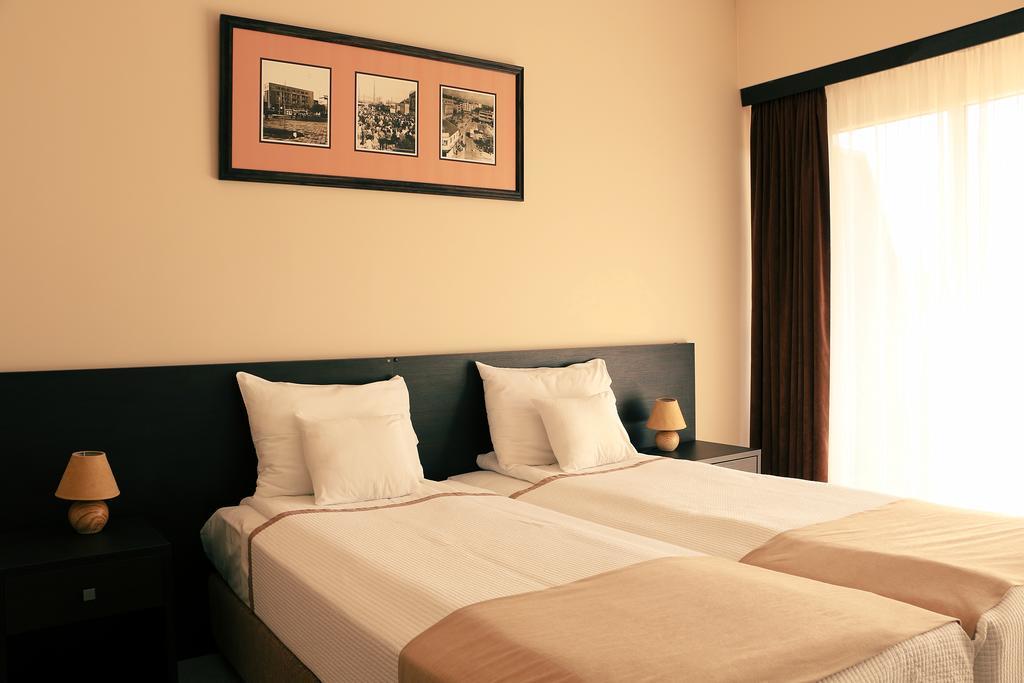 בור Hotel Jezero מראה חיצוני תמונה