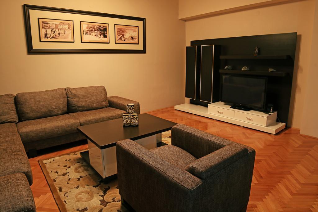 בור Hotel Jezero מראה חיצוני תמונה