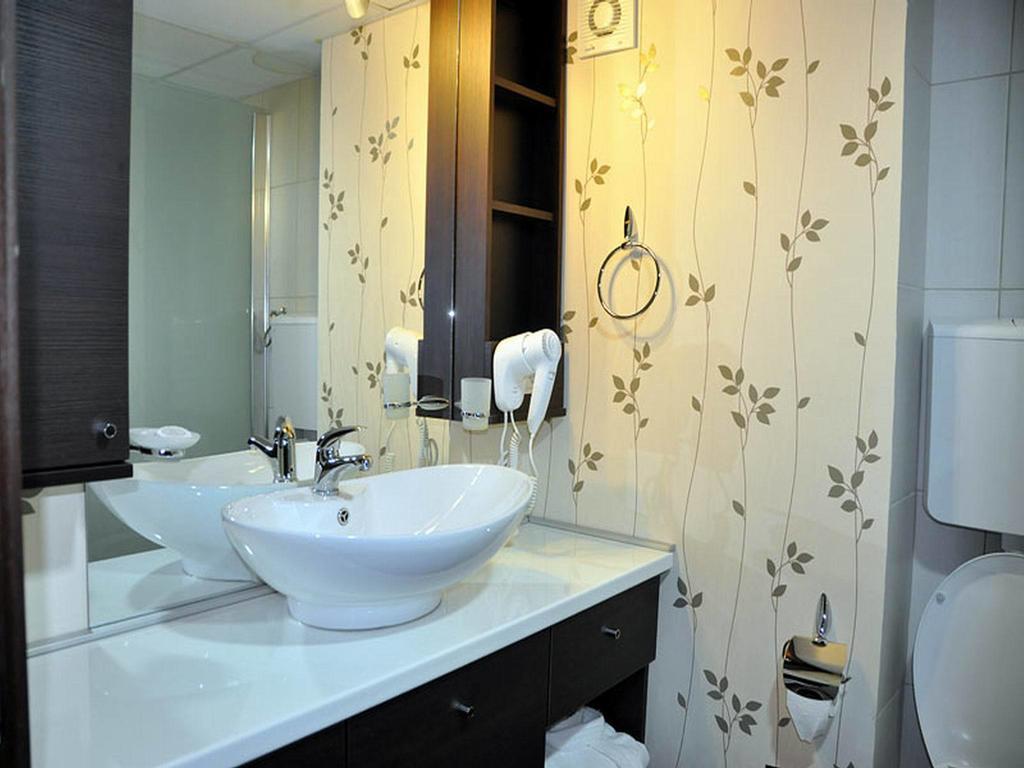 בור Hotel Jezero חדר תמונה